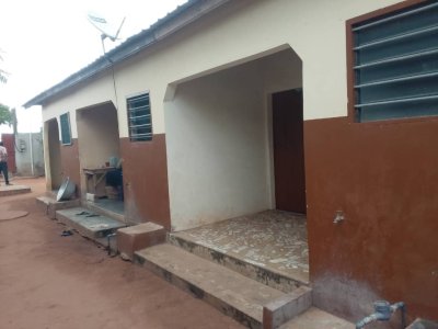 SEGBE-DOUANE UNE MAISON A VENDRE